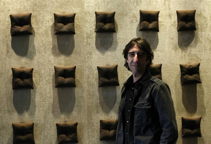 El autor durante la entrevista