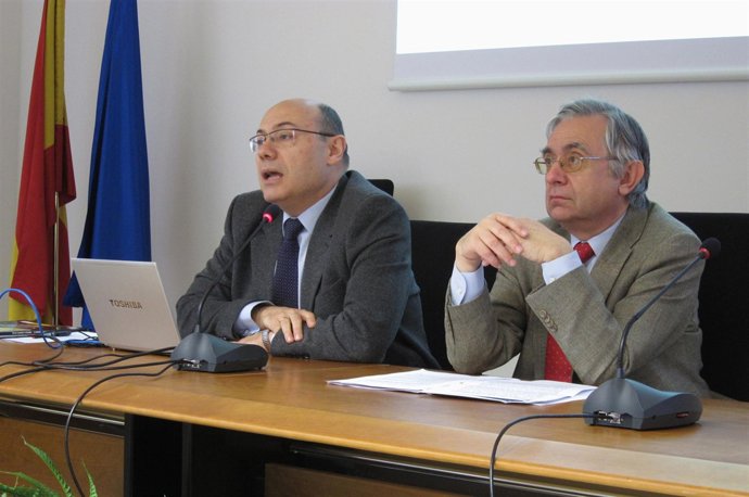 El presidente de AEMET, Ricardo García Herrera, y el portavoz de la AEMET, Ángel