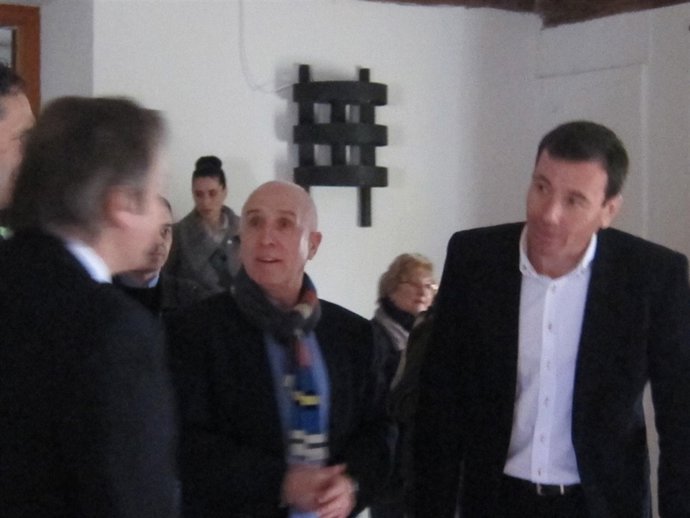 Gómez en una de las paradas de su visita en Aranjuez