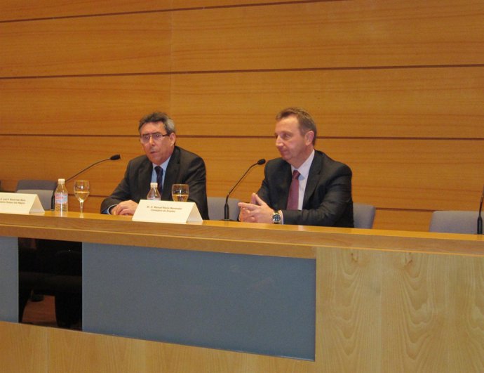 El consejero de Empleo, Manuel Recio, presenta los cursos del centro de formació