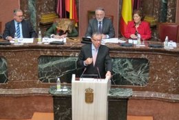 El portavoz del Grupo Parlamentario Popular, José Antonio Ruiz Vivo en la Asambl