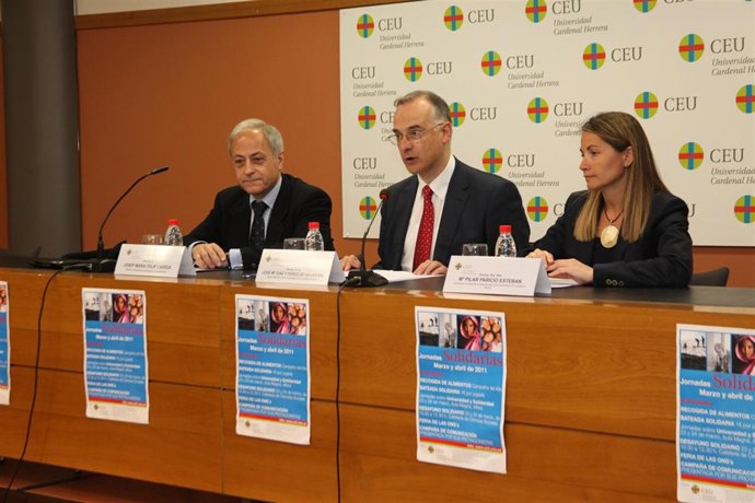 Presentación de la jornada en el CEU