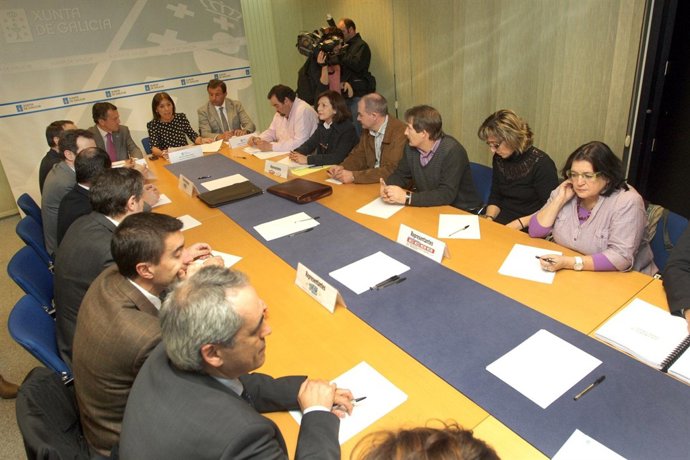 Mesa del proceso de diálogo social entre Xunta, sindidatos y patronal.