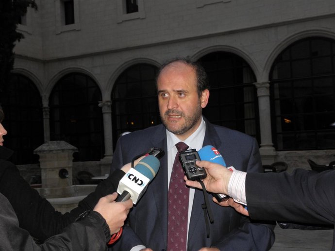 El secreterio provincial del PSOE