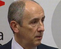 Erkoreka dice que "ésta no es la última estación" porque todavía queda la "decisiva", la del Constitucional