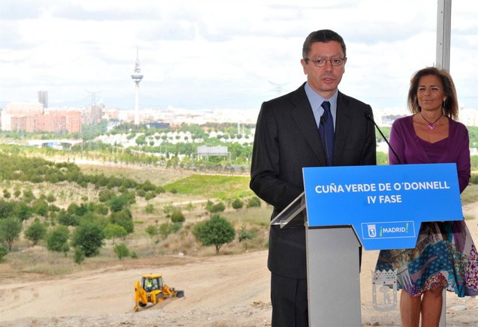 Gallardón durante la inauguración de la IV Fase de la Cuña Verde