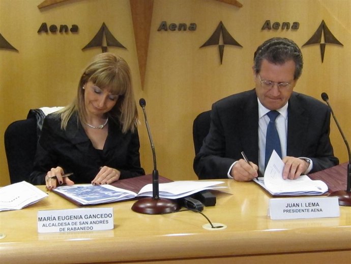 La alcaldesa de San Andrés del Rabanedo, María Eugenia Gancedo,  y el presidente