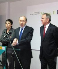 Rubalcaba asegura estar satisfecho con la sentencia y subraya que "lo que toca es cumplirla"