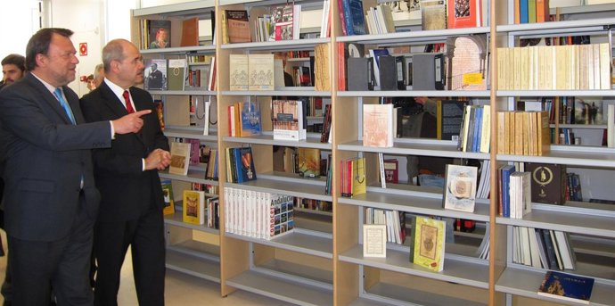 Manuel Chaves y Alfredo Sánchez Monteseirín, hoy en la inauguración de la nueva 