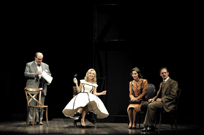 AMAR EN TIEMPOS REVUELTOS, Rueda De Prensa Jueves 24 De Marzo A Las 13 Horas..