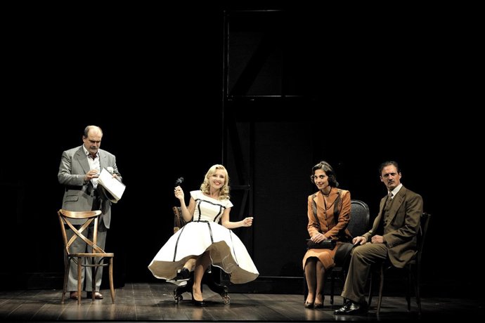 AMAR EN TIEMPOS REVUELTOS, Rueda De Prensa Jueves 24 De Marzo A Las 13 Horas..