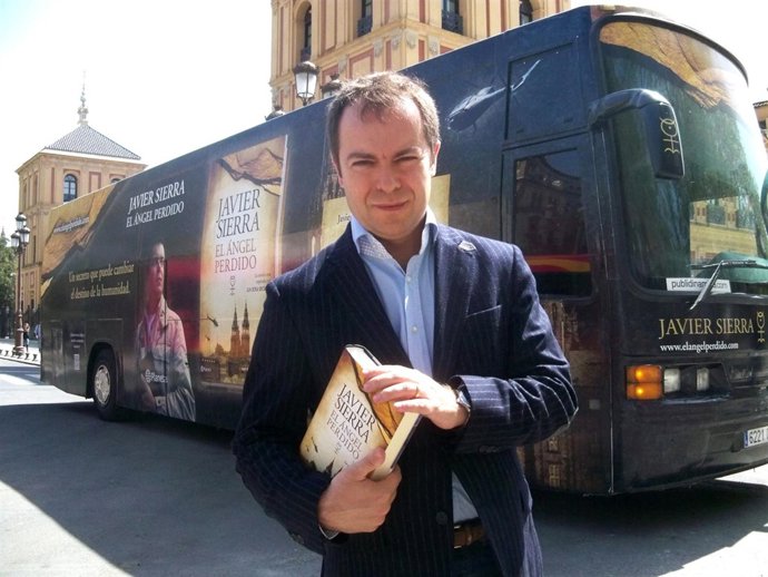 El escritor Javier Sierra