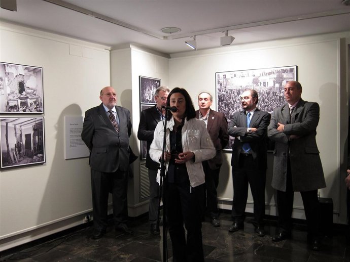 Inauguración de la exposición en el 4º Espacio Cultural