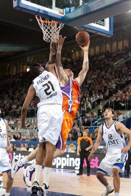 Power Valencia vence al Real Madrid