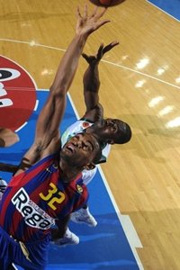 El Barça se deja remontar tendrá que ganar en Atenas