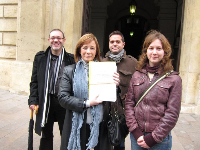 Marga Sanz sostiene la denuncia contra Calatrava