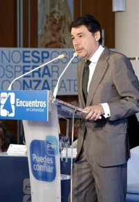 González insiste en que Fomento le envíe una propuesta "concreta" para abonar el coste de la rebaja del 5% de transporte