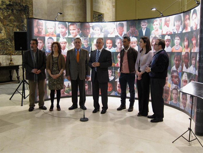 José Ignacio Ceniceros inaugura la exposición 'Hermanos'