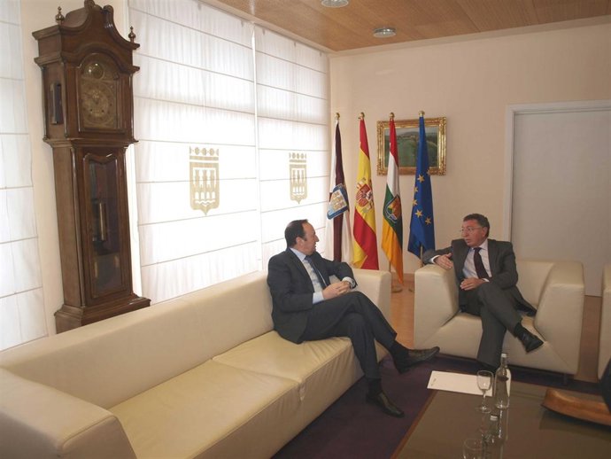 Santos y Sanz en el Ayuntamiento de Logroño