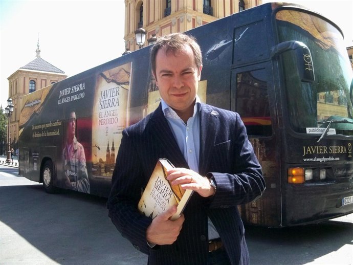 El escritor Javier Sierra