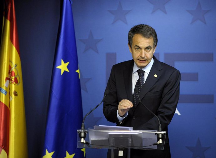 Zapatero anuncia medidas económicas en Bruselas