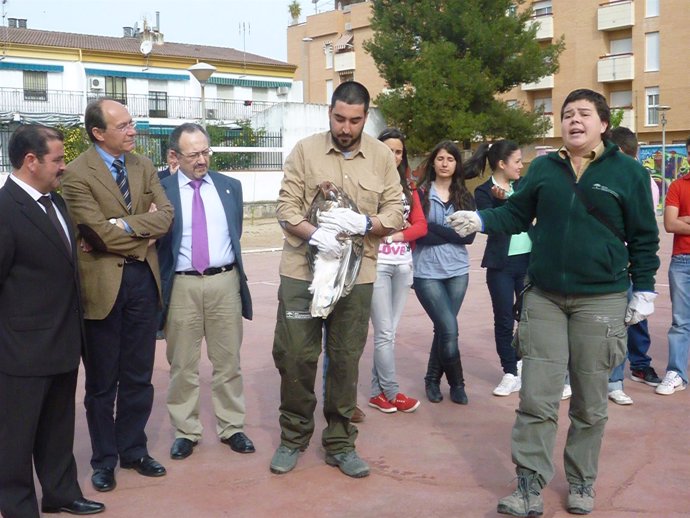 El consejero de Medio Ambiente, José Juan Díaz Trillo, asiste a una demostración
