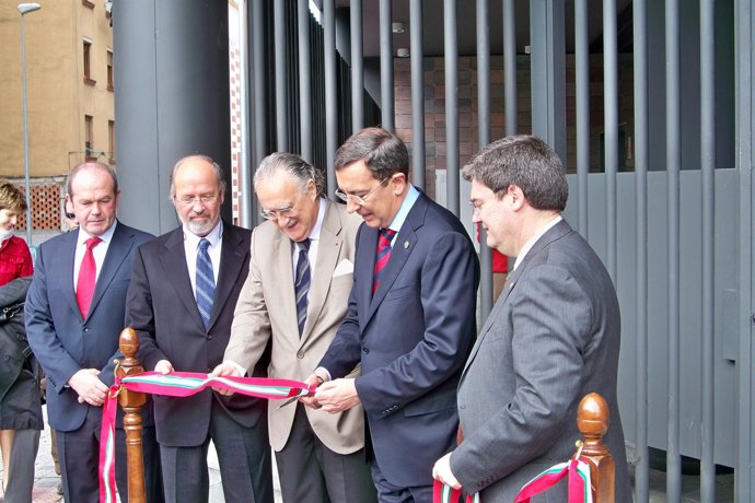 Inauguración de la  nueva residencia y centro de día en Bilbao La Vieja