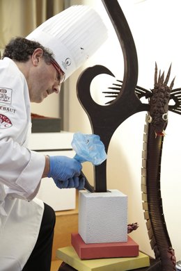 El maestro chocolatero Andrés Mármol