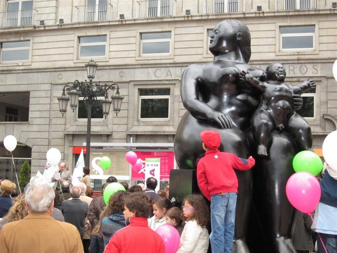 Concentración 'Sí a la vida' en Oviedo