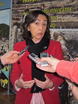 Ministra de Medio Ambiente y Medio Rural y Marino, Rosa Aguilar
