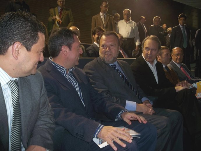 Manuel Rey, Juan Espadas, Alfredo Sánchez Monteseirín y Guillermo Vázquez Consue