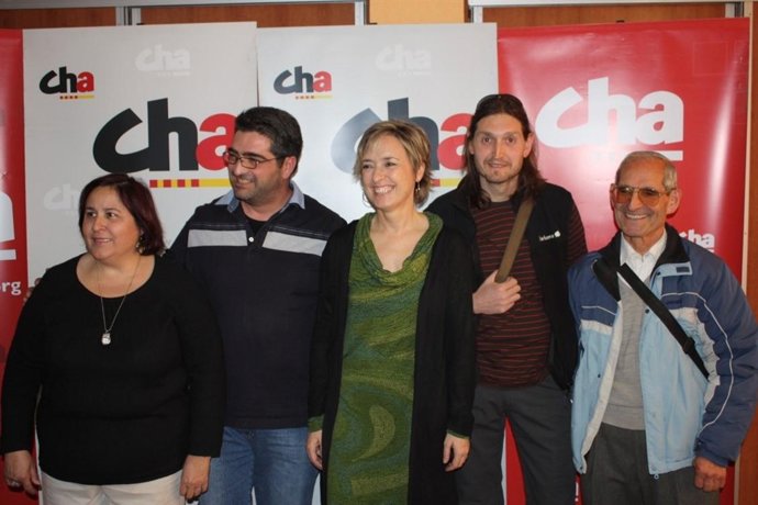 Nieves Ibeas con los candidatos de CHA en las Cuencas Mineras