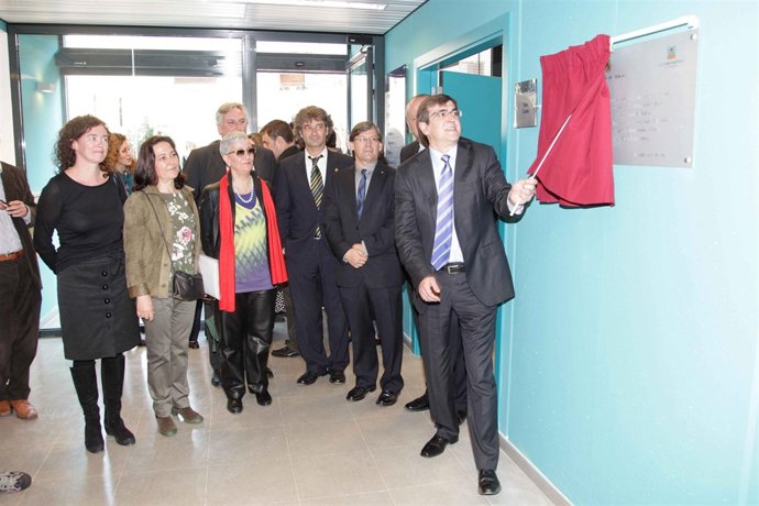 Francesc Antich en el nuevo Centro de Salud de Esporles 