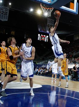 El Real Madrid vence al Gran Canaria