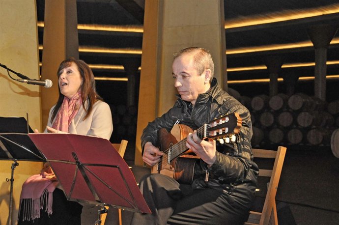 María José Cordero participó con su voz en el acto