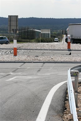 Imagen de una de las rotondas de la CL-501.