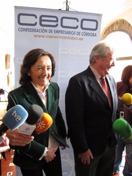 La ministra Rosa Aguilar junto al presidente de CECO, Luis Carreto