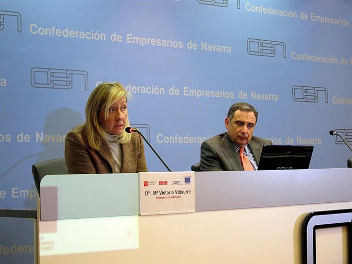La presidenta de Amedna, María Victoria Vidaurre, y el presidente de la CEN, Jos