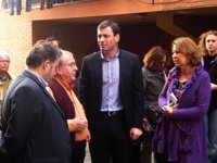 Gómez dice que las 150.000 viviendas de alquiler conocidas como 'esperancitas' son hoy 150.000 'mentirijillas'