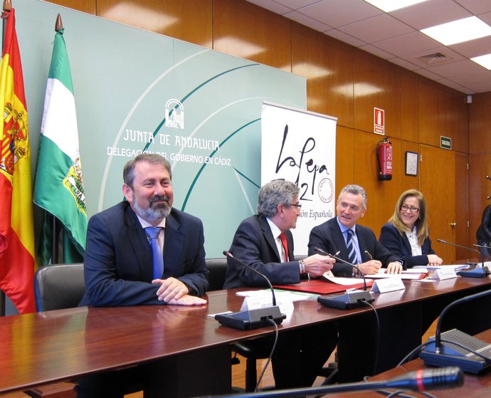 El presidente del Consorcio del Bicentenario, Luis Pizarro, y el consejero andal