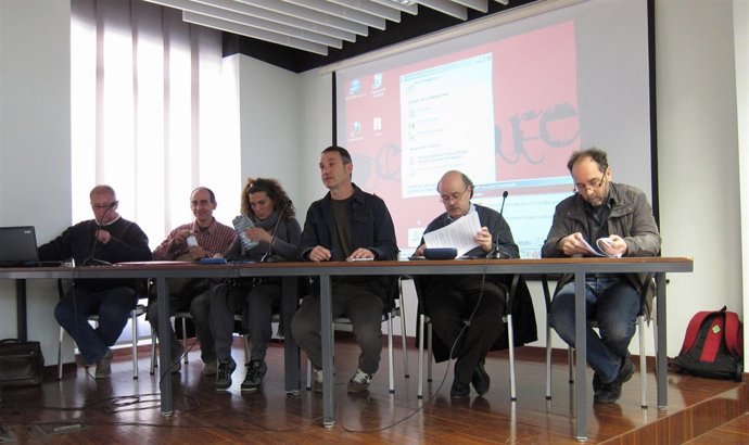 Debate de profesionales de artes escénicas