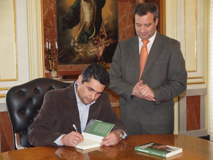 alcalde de cuenca juan jose cortes