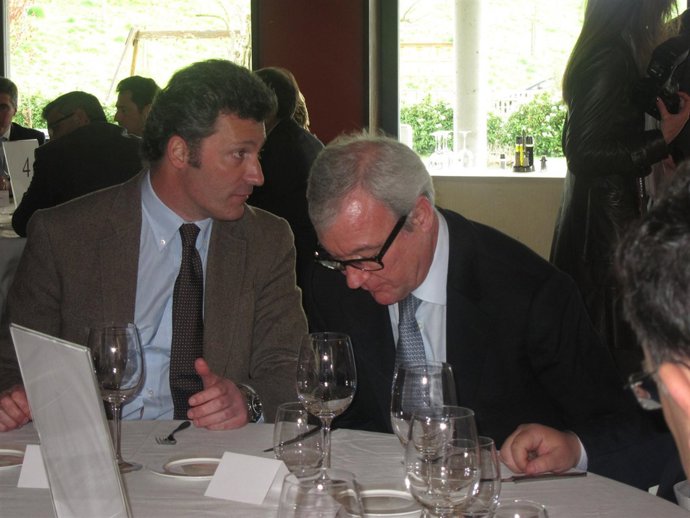 El presidente del PPN; Santiago Cervera, y el presidente de Murcial, Ramón Luis 