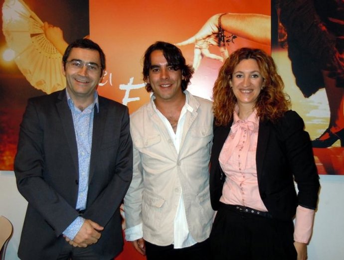 Presentado 'El ladrón del agua', quinto trabajo del guitarrista Daniel Casares