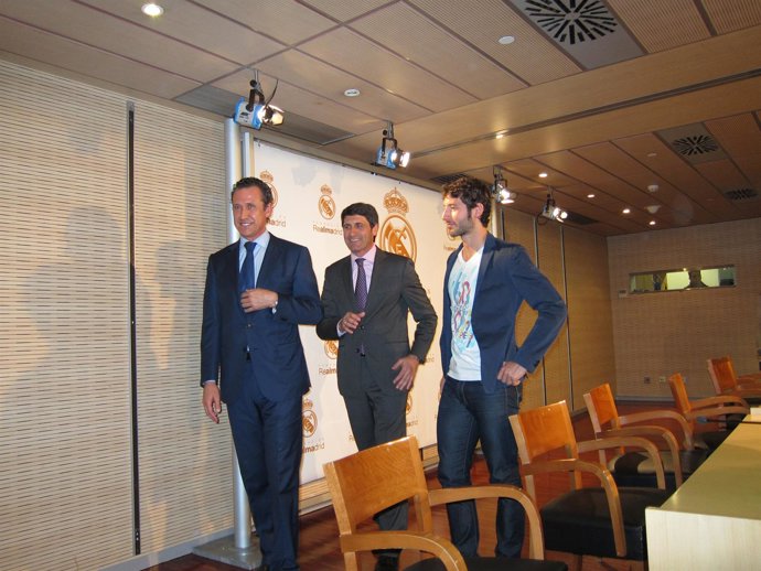 Esteban Granero, Jorge Valdano y el alcalde de Baza