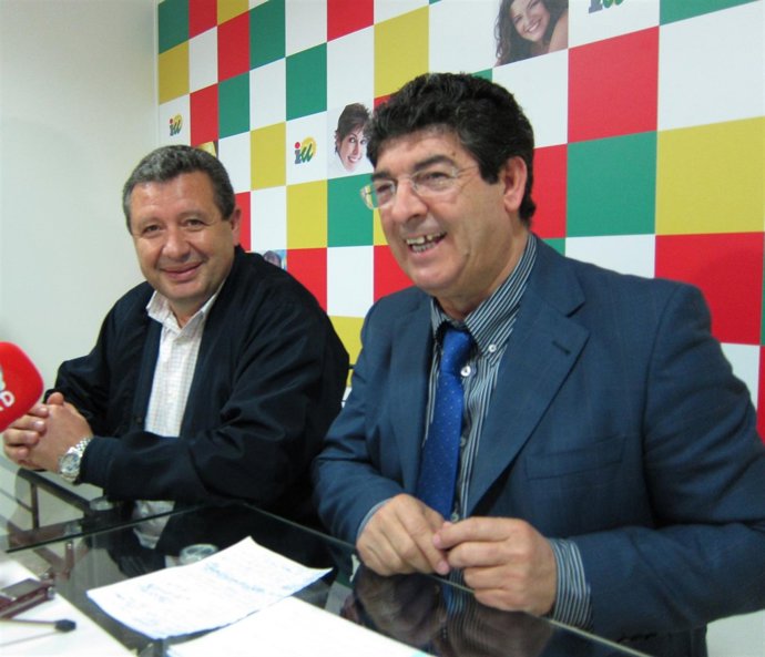 Francisco Martínez y Diego Valderas en la rueda de prensa