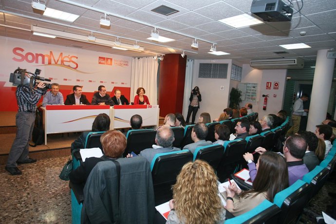 Reunión del PSPV con los miembros de las candidaturas electorales