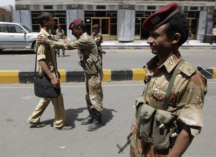 Policías en Yemen