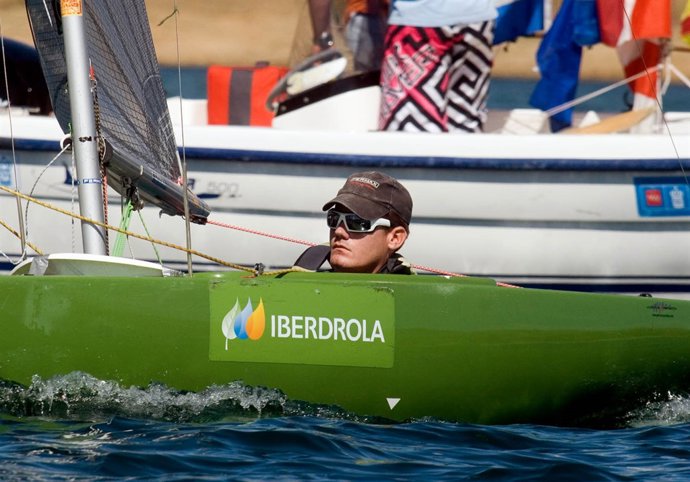 EL REGATISTA PRE PARALÍMPICO RAFA ANDARIAS PARTICIPA EN LA CAMPAÑA "TÚ ERES IGUA