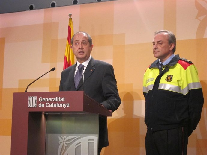 El conseller Felip Puig y el comisario jefe de Mossos Antoni Permanyer